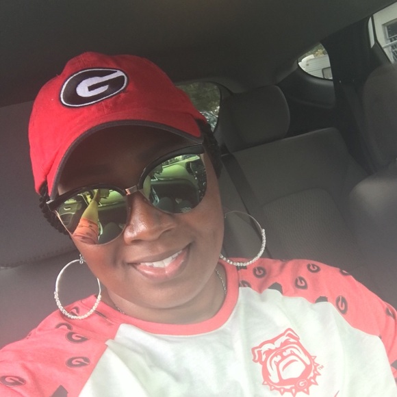 Meet your Posher, Eva - Picture 1 of 1